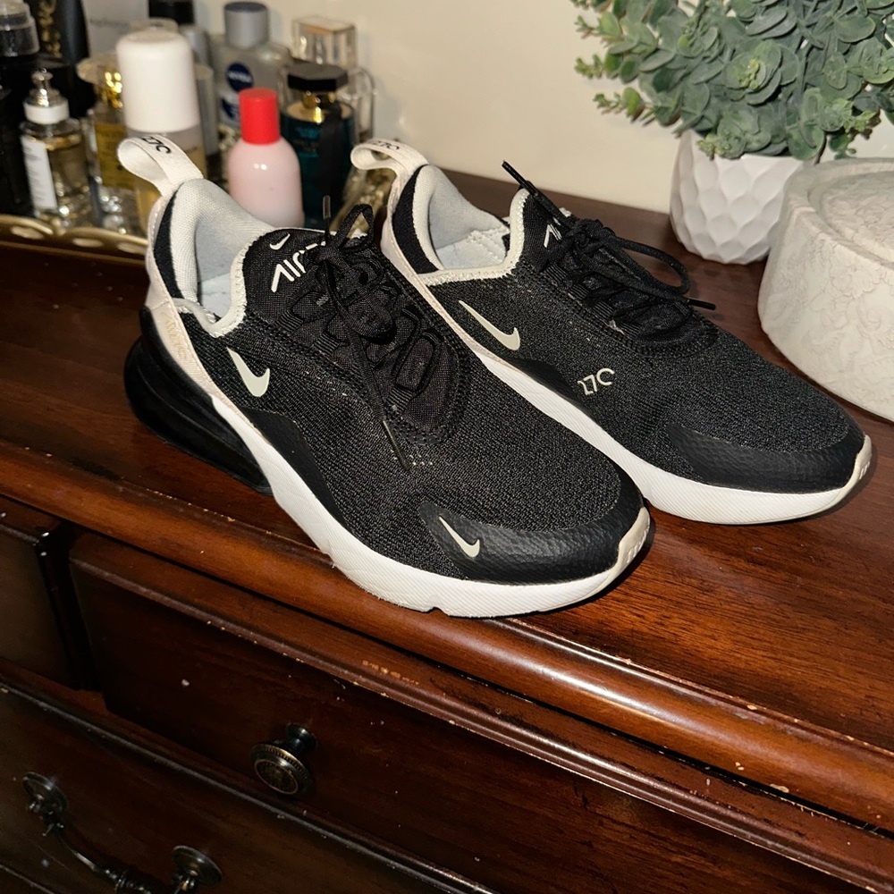 Nike Air Max 270